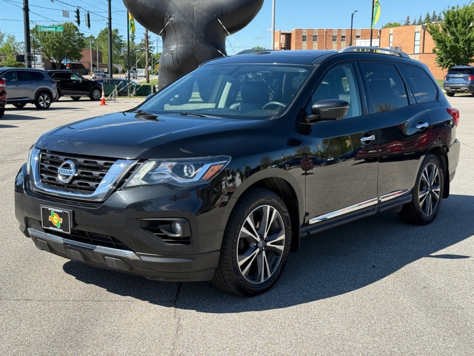 2020 Nissan Pathfinder Platinum 4WD, 38390, Photo