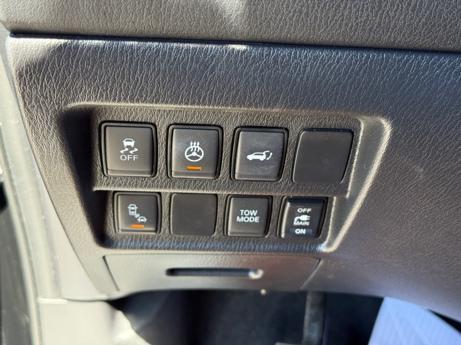 2020 Nissan Pathfinder Platinum 4WD, 38390, Photo