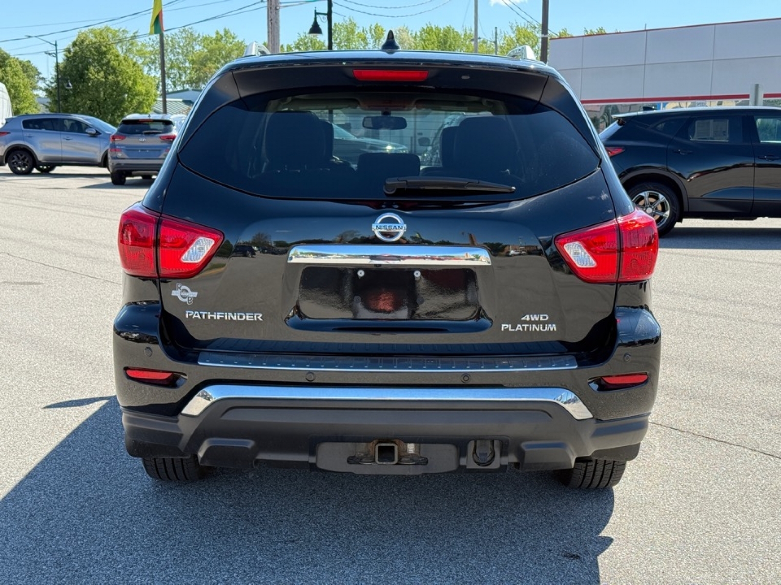 2020 Nissan Pathfinder Platinum 4WD, 38390, Photo