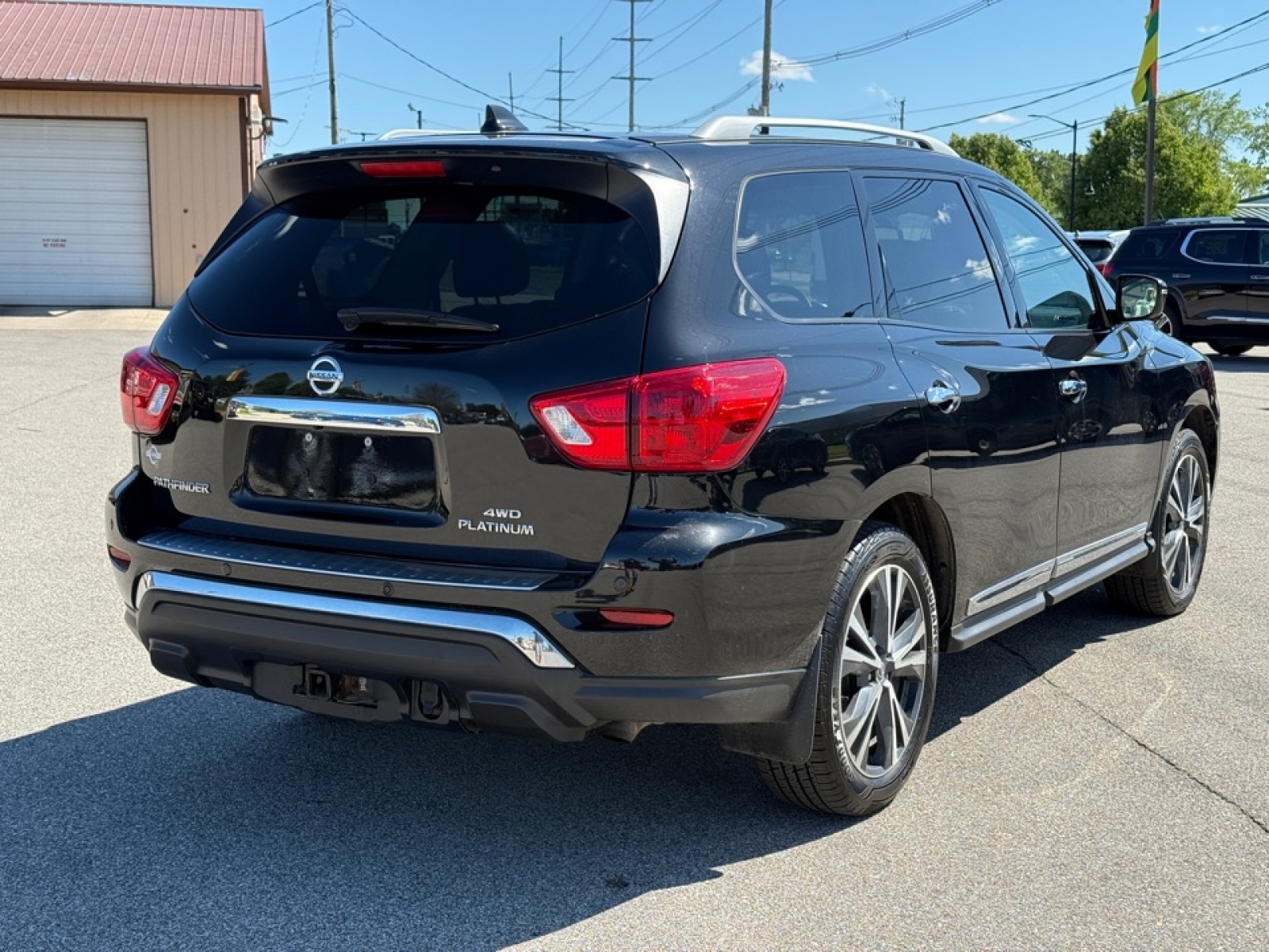 2020 Nissan Pathfinder Platinum 4WD, 38390, Photo