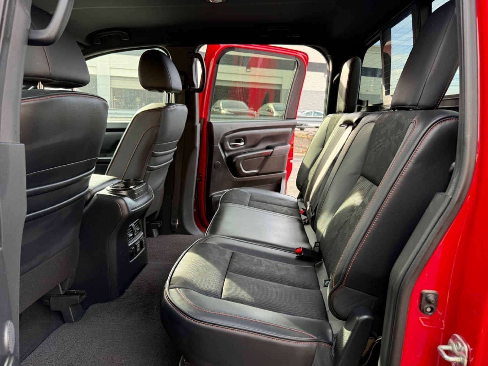 2020 Nissan TITAN Crew Cab PRO-4X 4x4, 39228, Photo