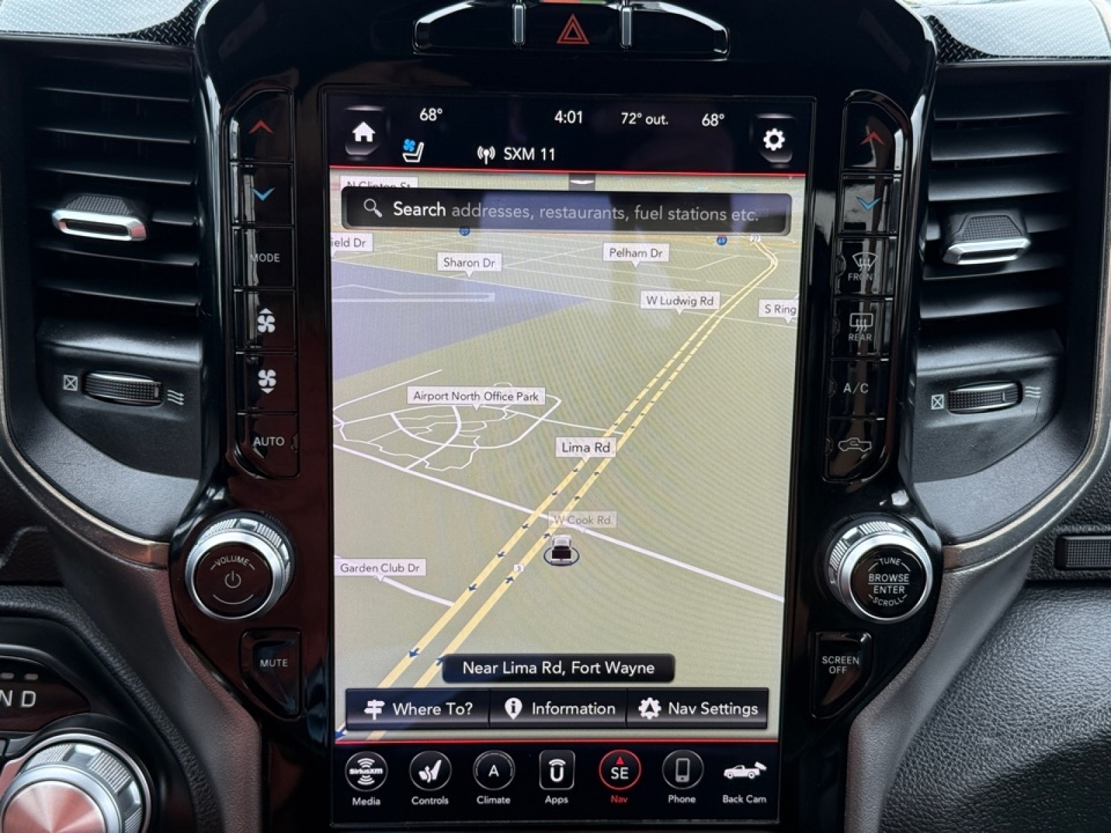 2020 Ram 1500 Rebel photo 26