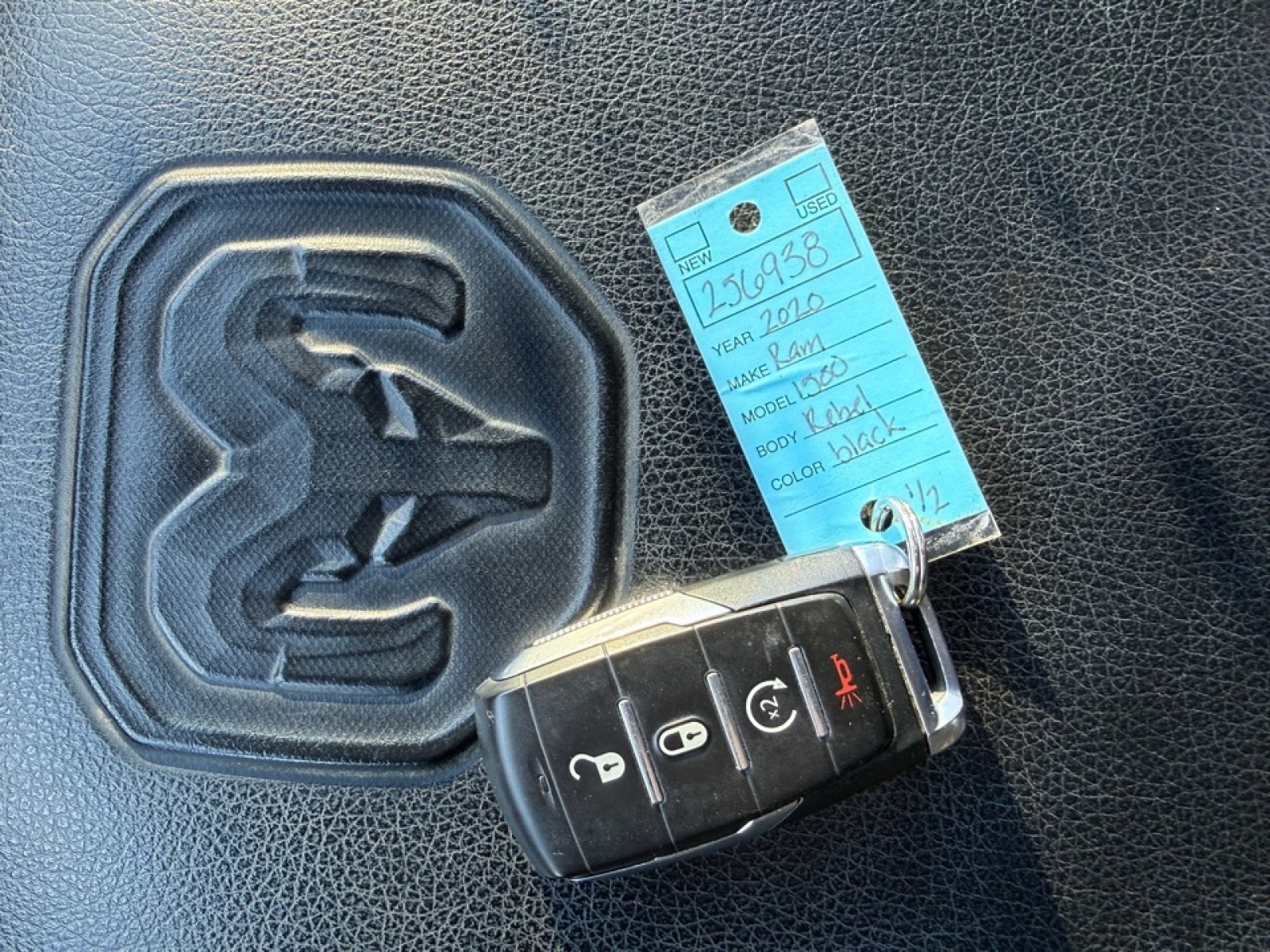 2020 Ram 1500 Rebel, 39117, Photo