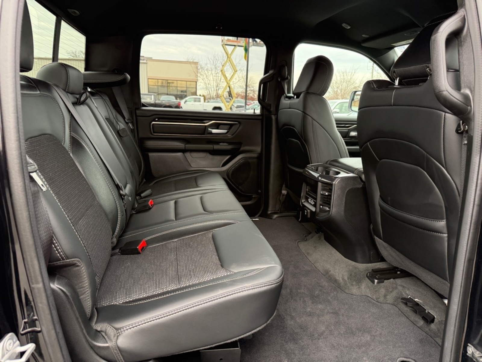 2020 Ram 1500 Sport, 39220, Photo