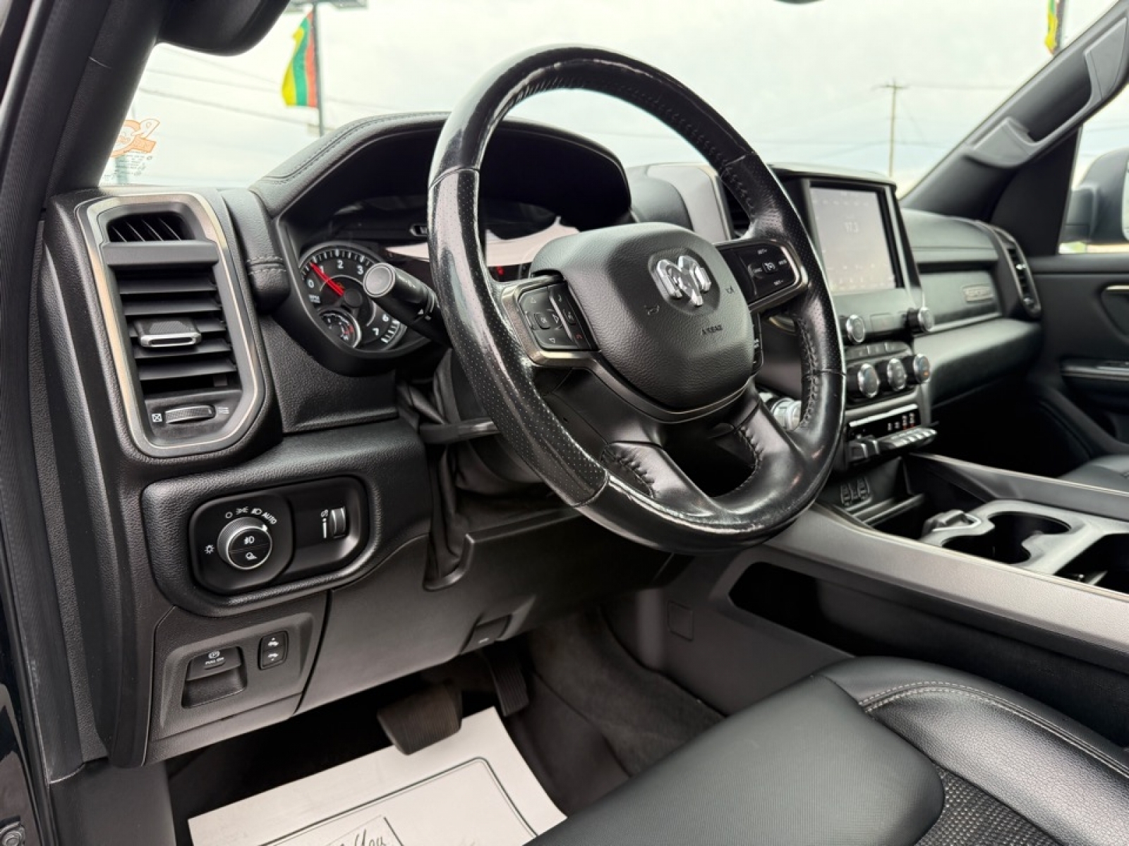 2020 Ram 1500 Sport, 39220, Photo