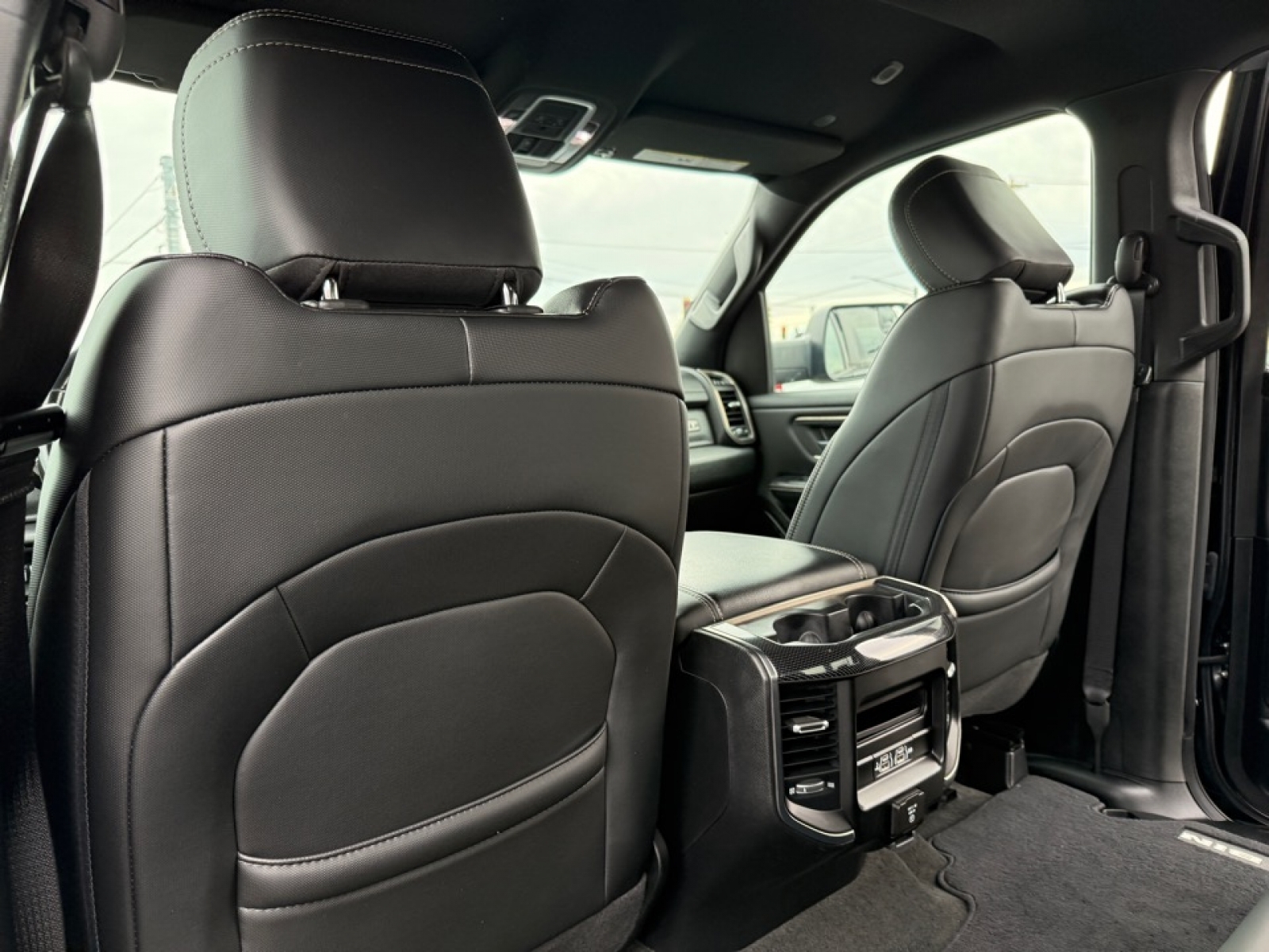 2020 Ram 1500 Sport, 39220, Photo