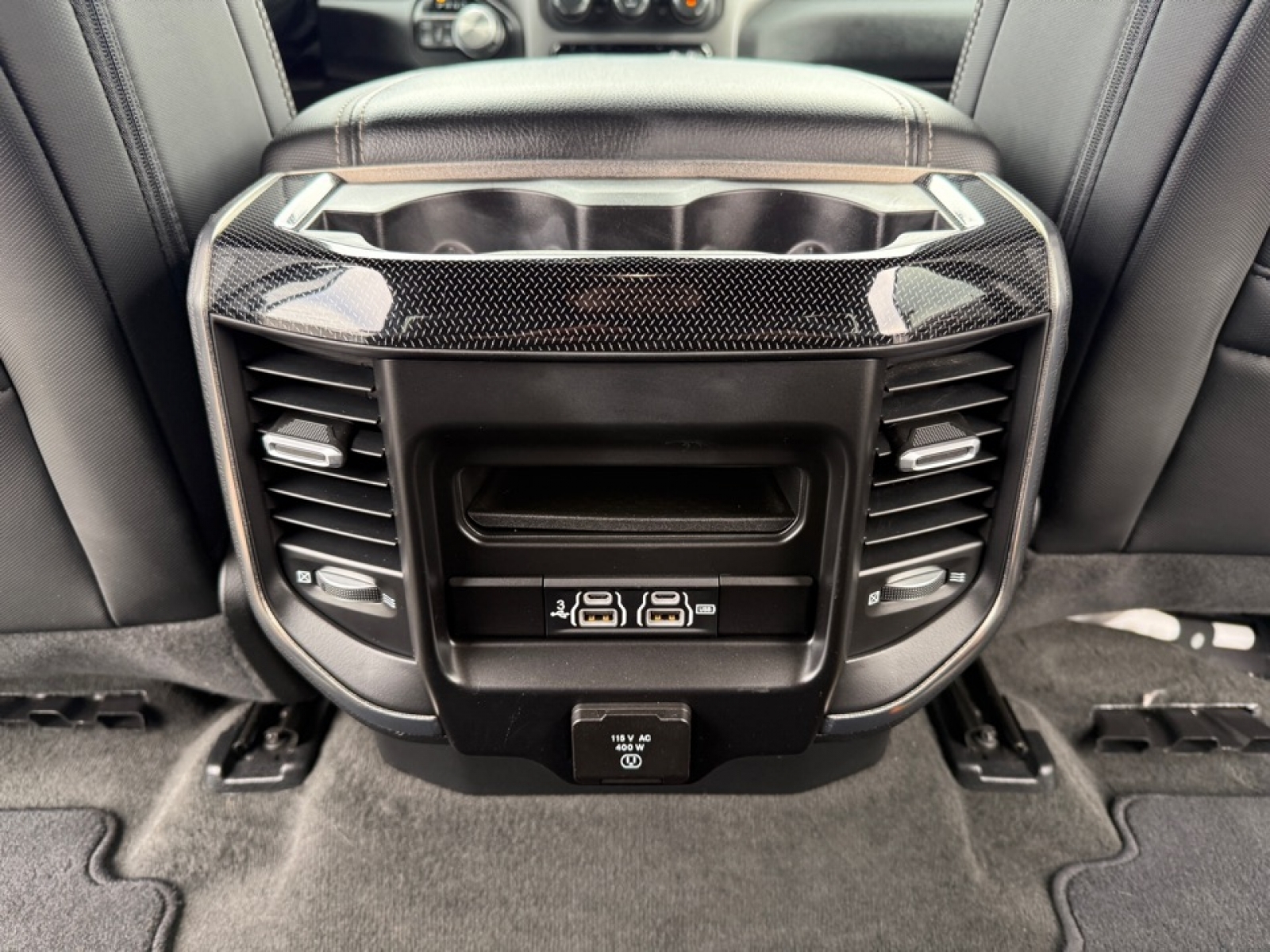 2020 Ram 1500 Sport, 39220, Photo