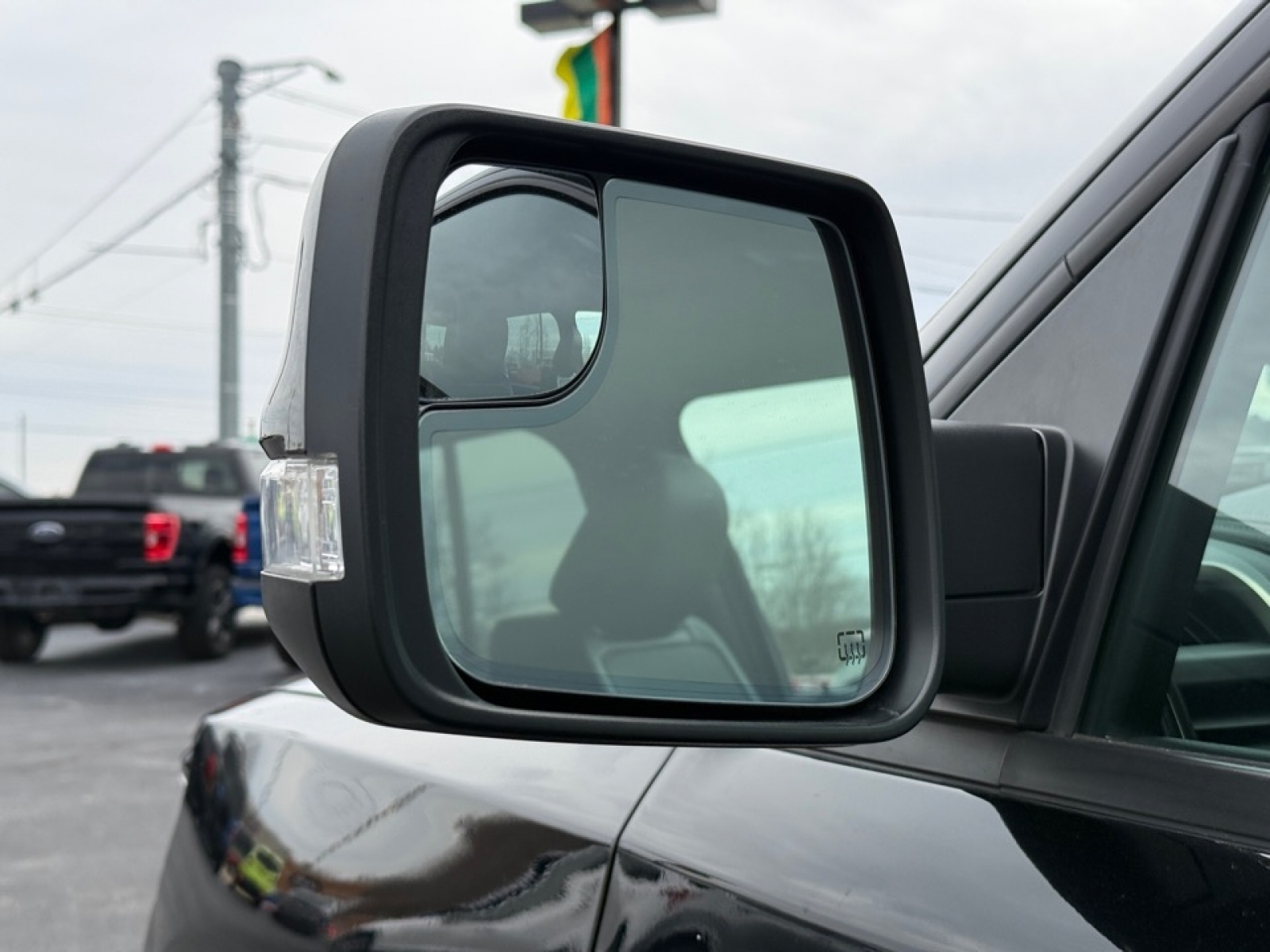 2020 Ram 1500 Sport, 39220, Photo