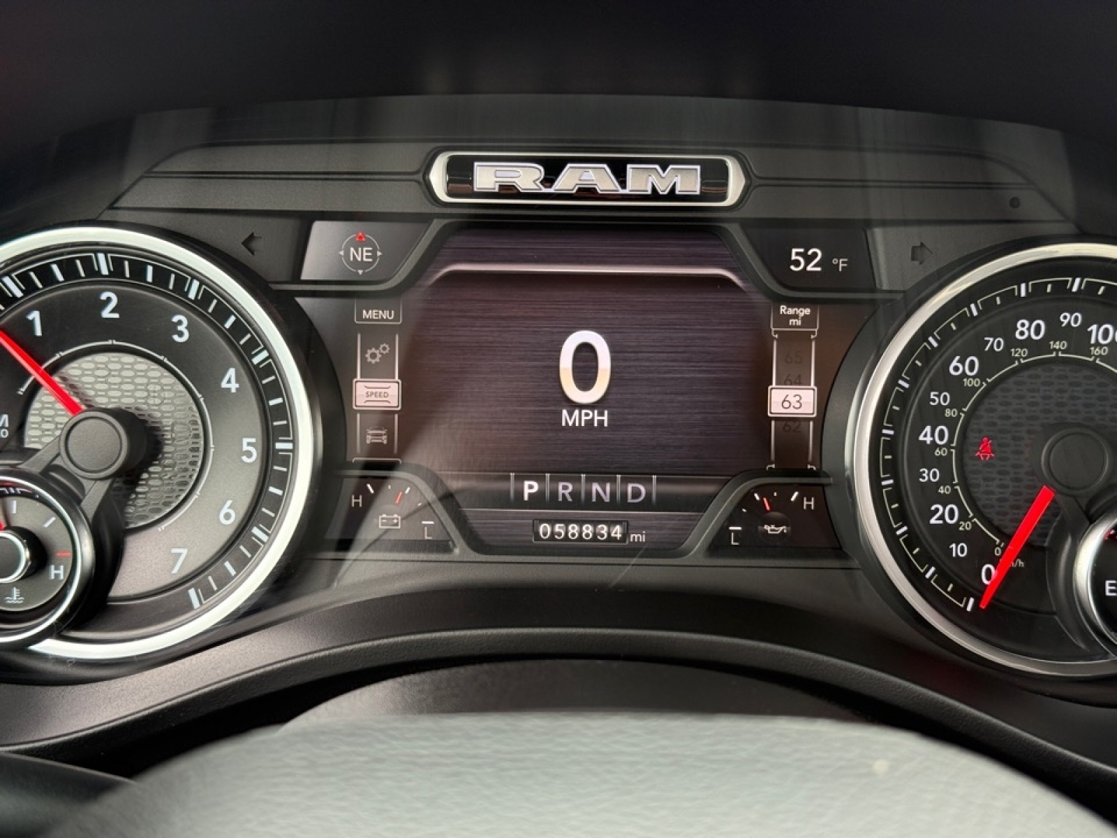 2020 Ram 1500 Sport, 39220, Photo