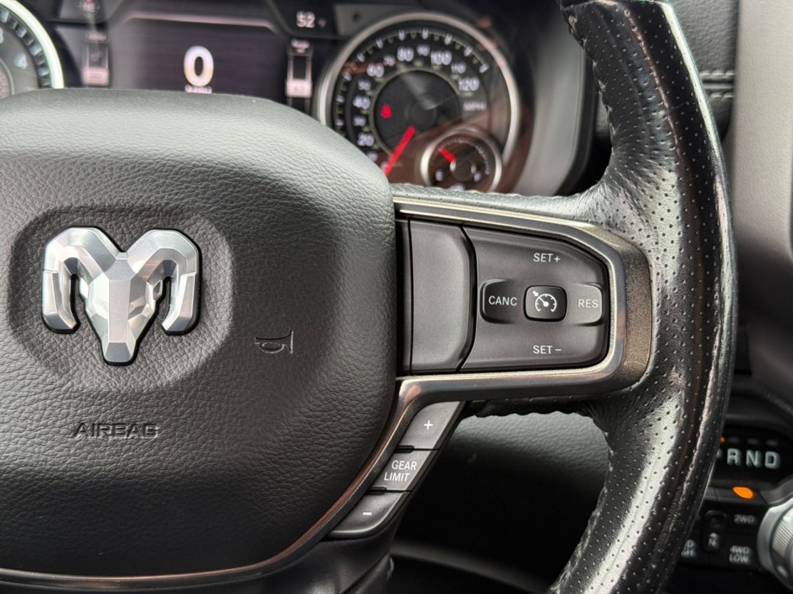 2020 Ram 1500 Sport, 39220, Photo