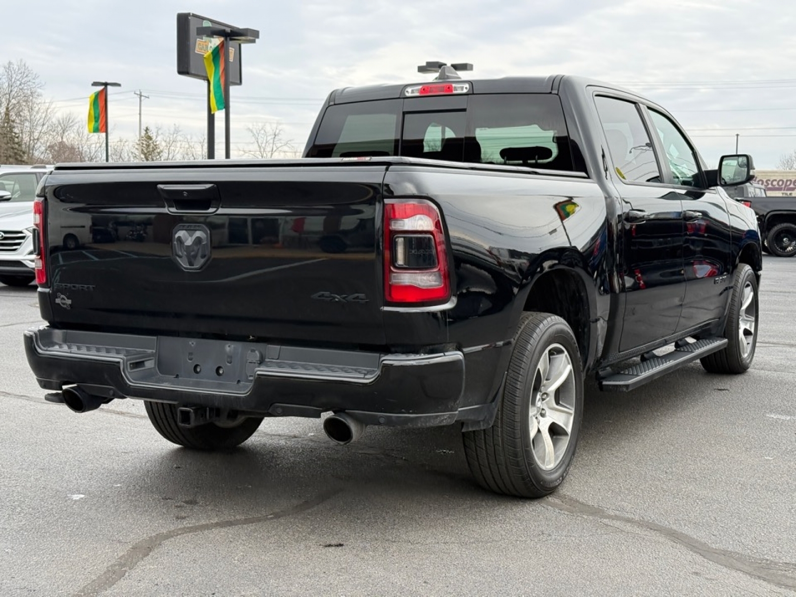 2020 Ram 1500 Sport, 39220, Photo