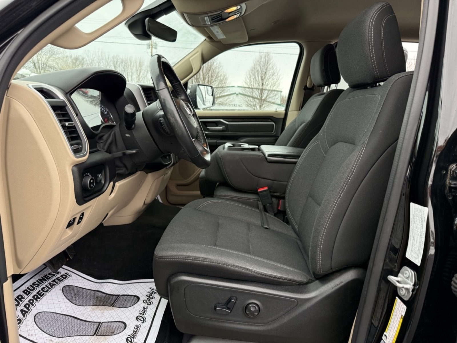 2020 Ram 1500 Big Horn, 39351B, Photo