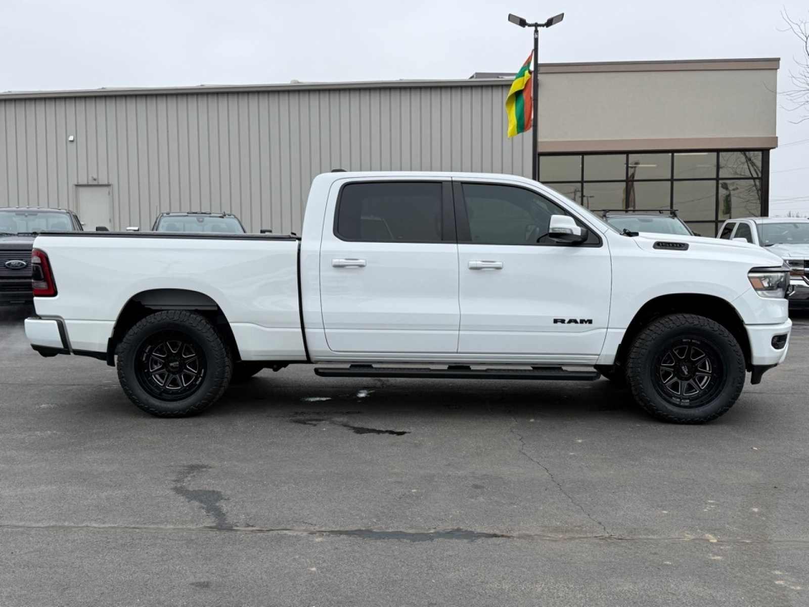 2020 Ram 1500 Big Horn Crew Cab 4x4 6'4