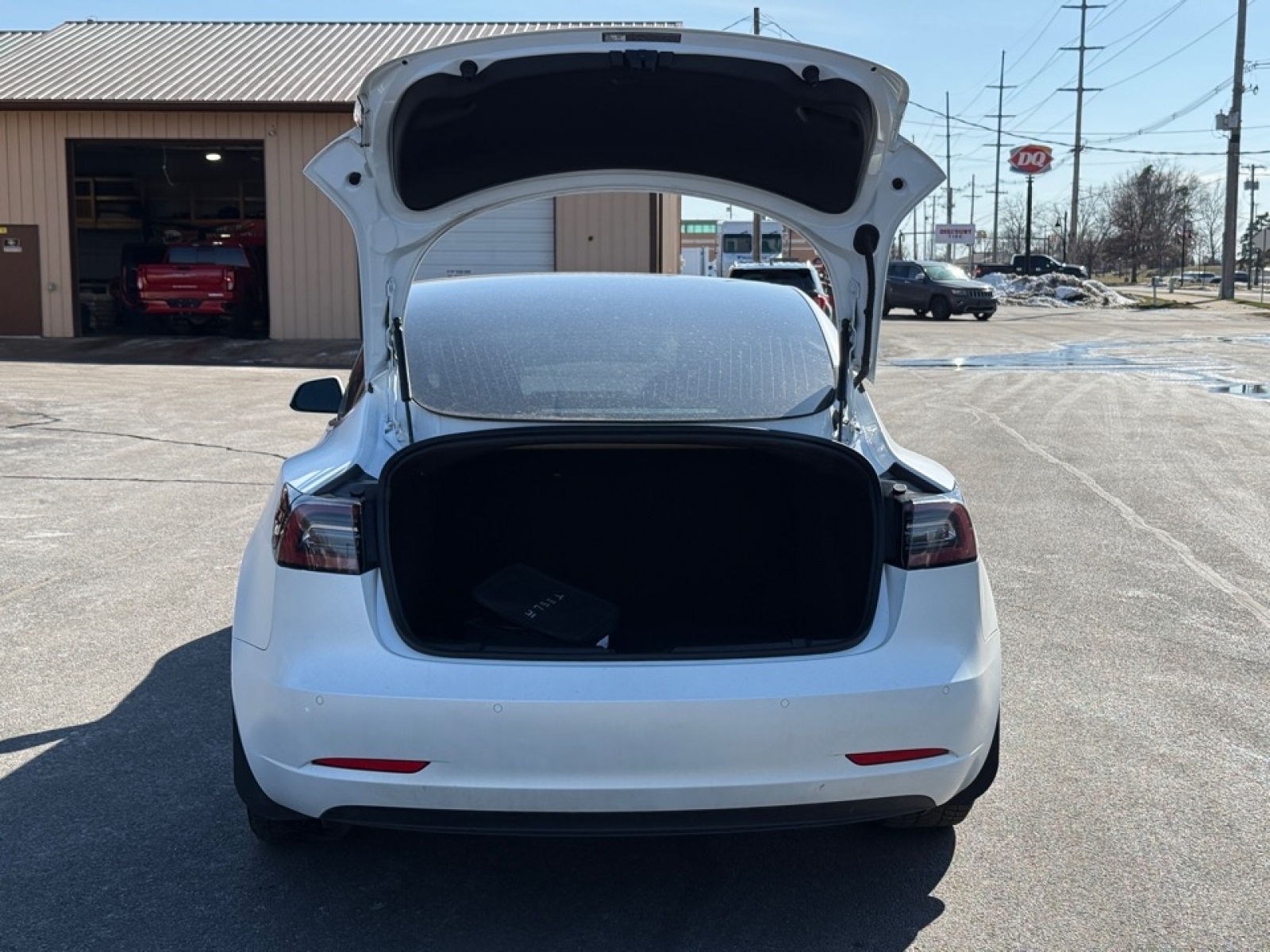 2020 Tesla Model 3 Standard Range Plus Rear-Wheel Drive, 39525, Photo