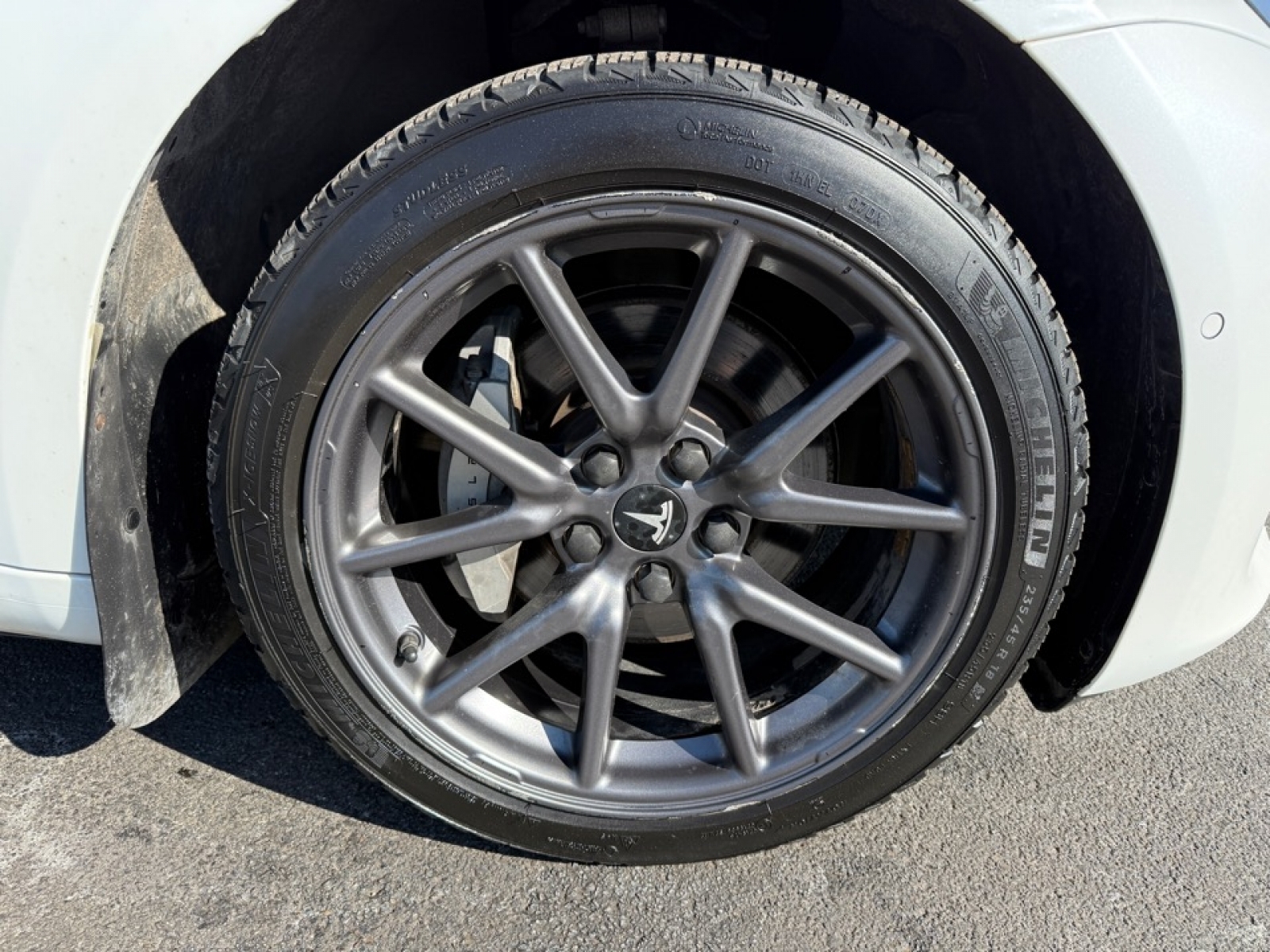 2020 Tesla Model 3 Standard Range Plus Rear-Wheel Drive, 39525, Photo