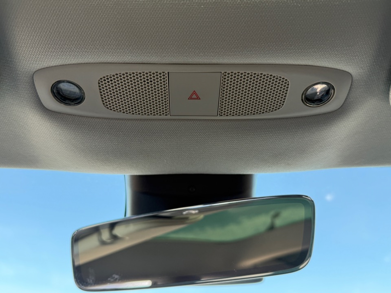 2020 Tesla Model 3 Standard Range Plus Rear-Wheel Drive, 39525, Photo