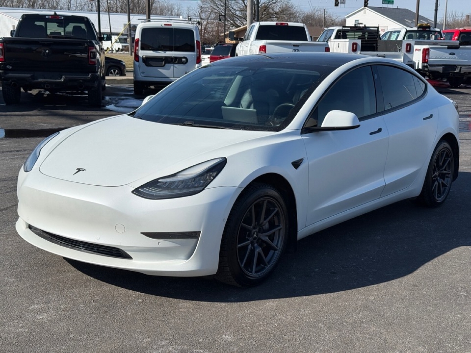 2020 Tesla Model 3 Standard Range Plus Rear-Wheel Drive, 39525, Photo