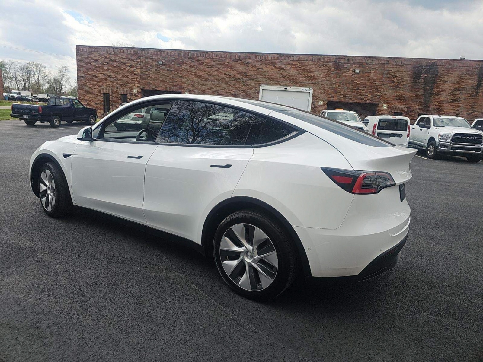 2020 Tesla Model Y Long Range Dual Motor All-Wheel Drive, 39892, Photo