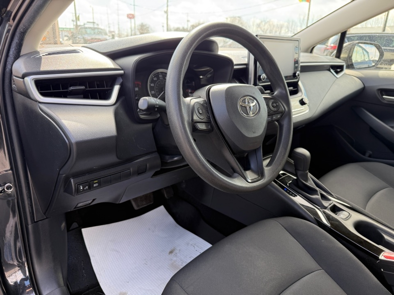 2020 Toyota Corolla LE, 39257A, Photo