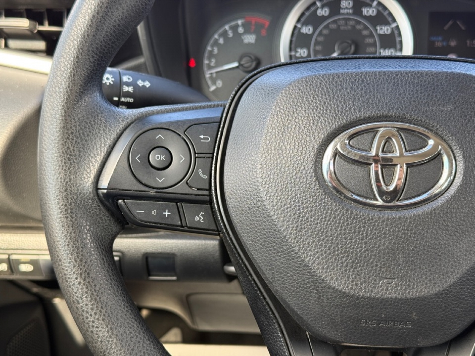 2020 Toyota Corolla LE, 39257A, Photo