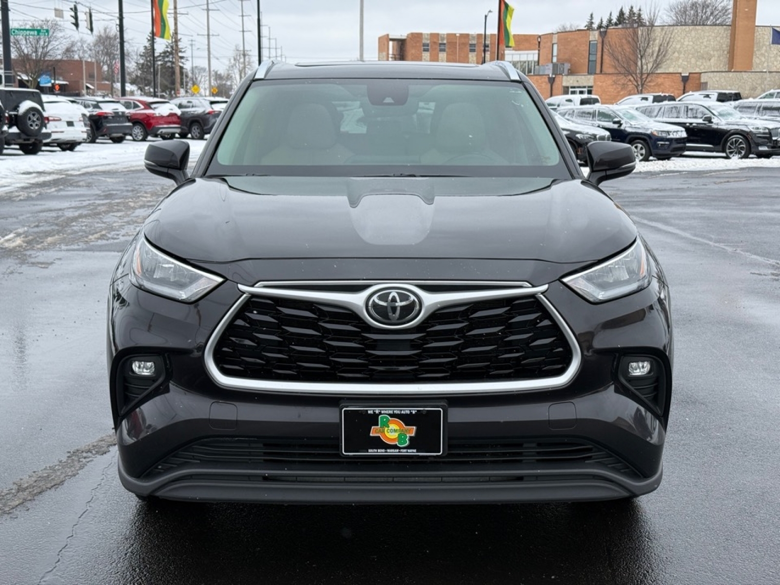 2020 Toyota Highlander XLE, 39336, Photo