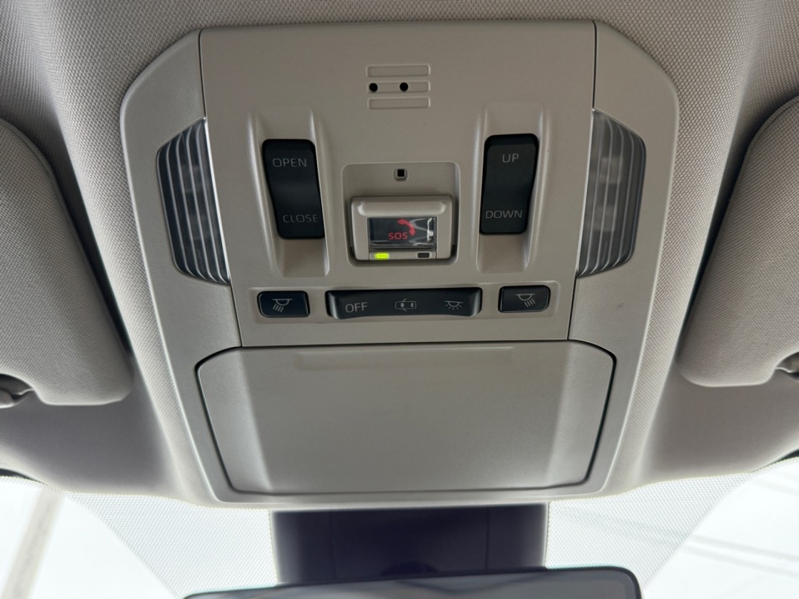 2020 Toyota Highlander XLE, 39336, Photo