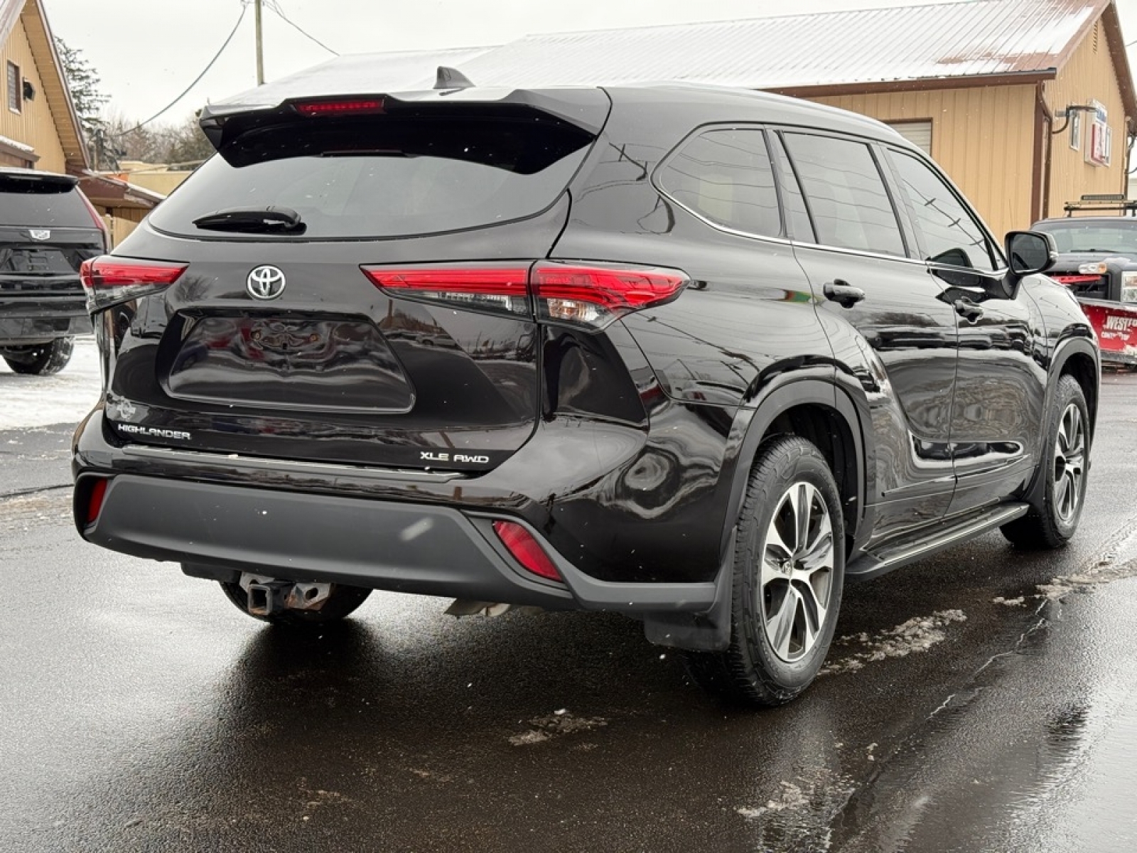 2020 Toyota Highlander XLE, 39336, Photo
