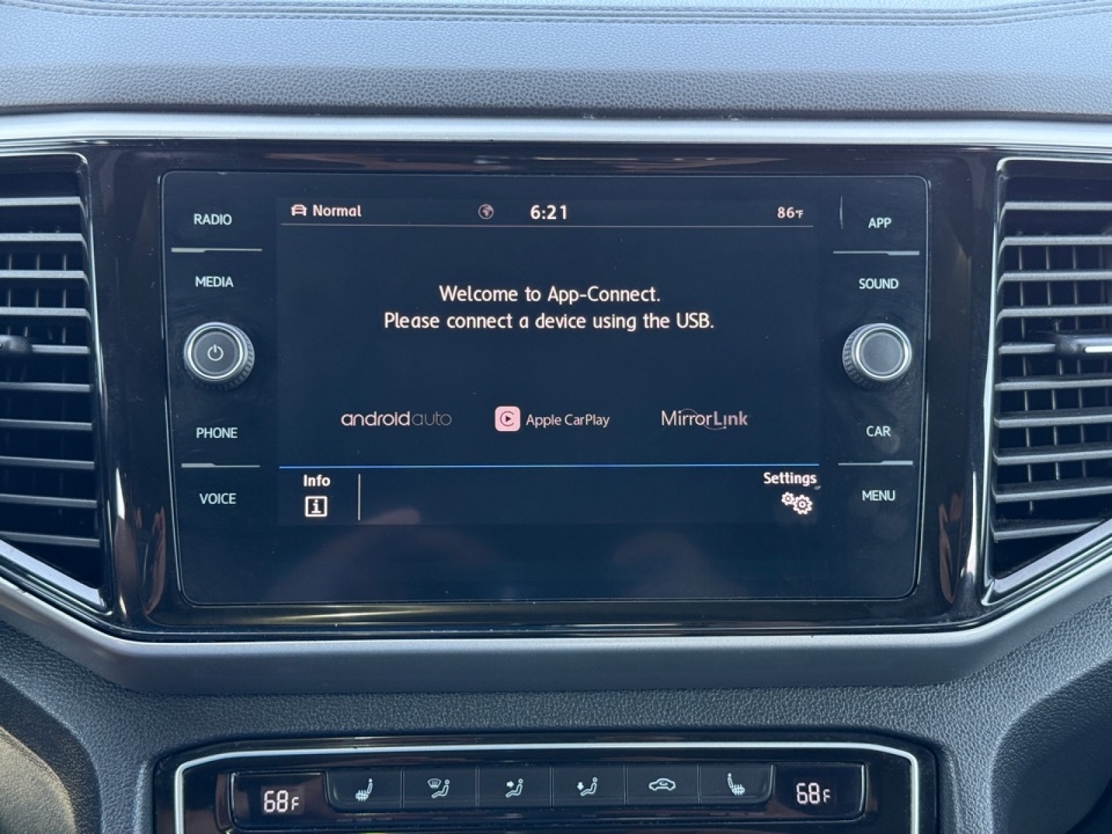 2020 Volkswagen Atlas Cross Sport 3.6L V6 SEL, 38856, Photo