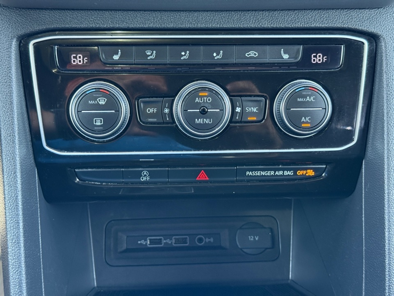 2020 Volkswagen Atlas Cross Sport 3.6L V6 SEL, 38856, Photo