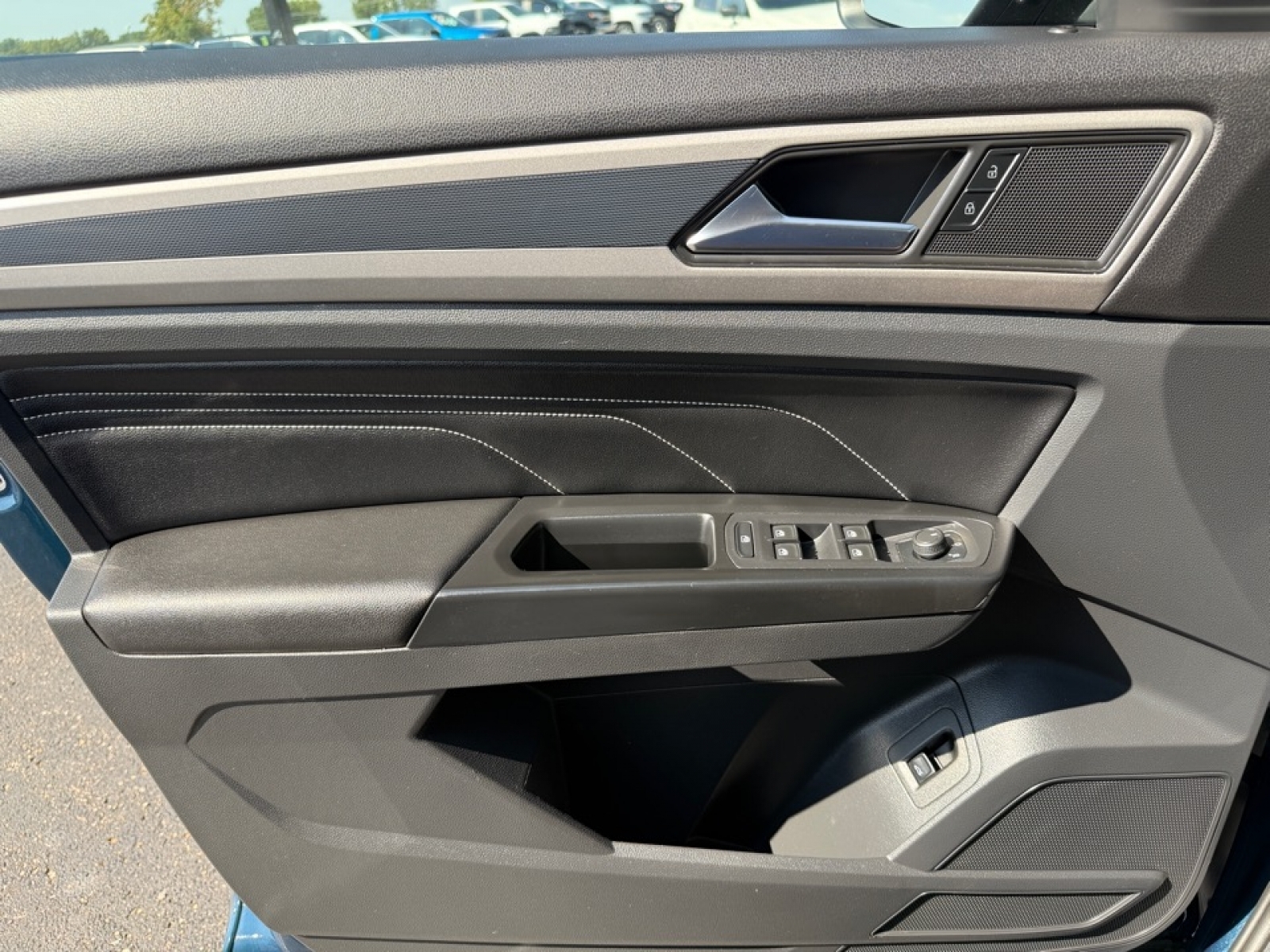 2020 Volkswagen Atlas Cross Sport 3.6L V6 SEL, 38856, Photo