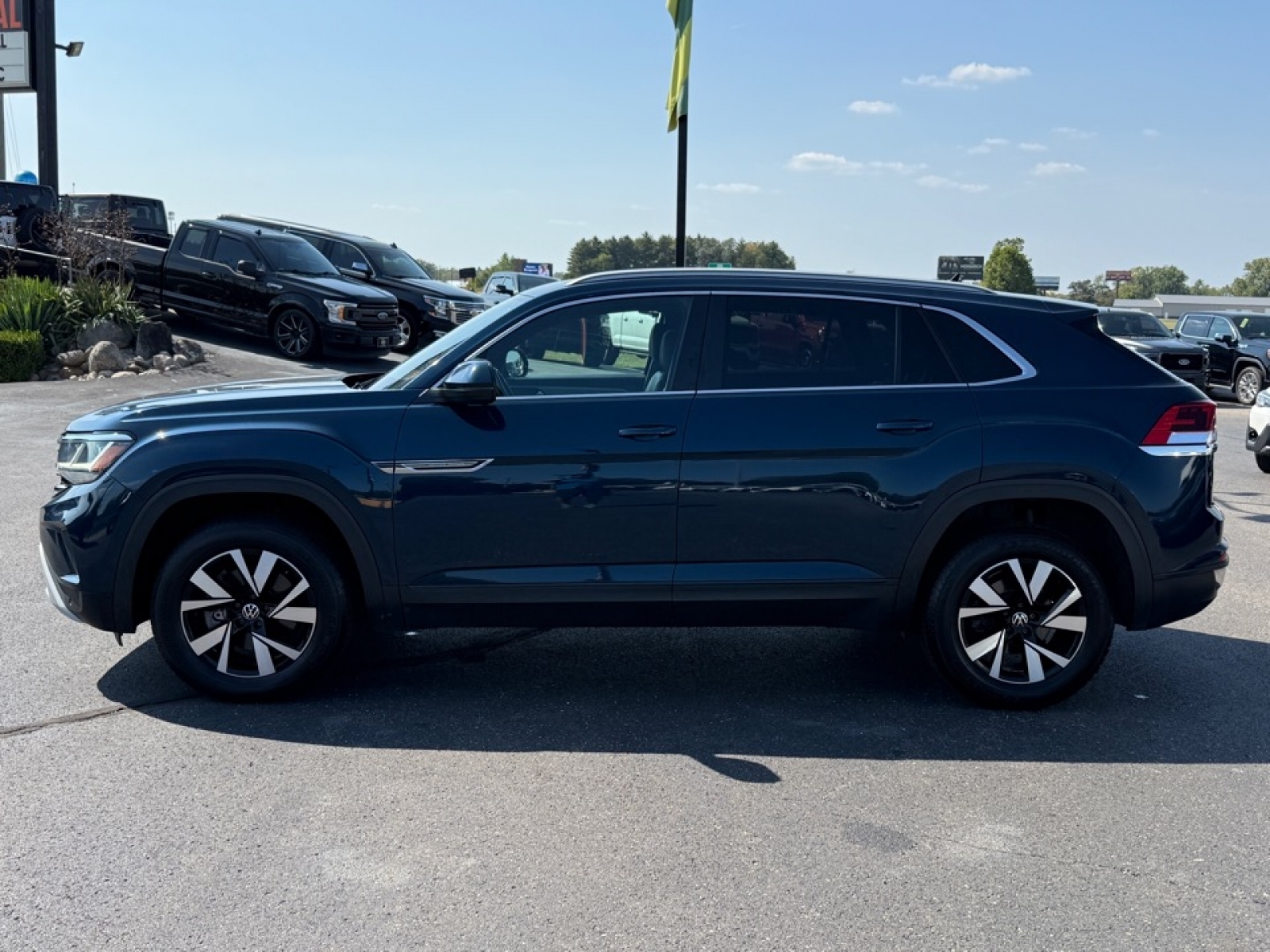 2020 Volkswagen Atlas Cross Sport 3.6L V6 SEL, 38856, Photo