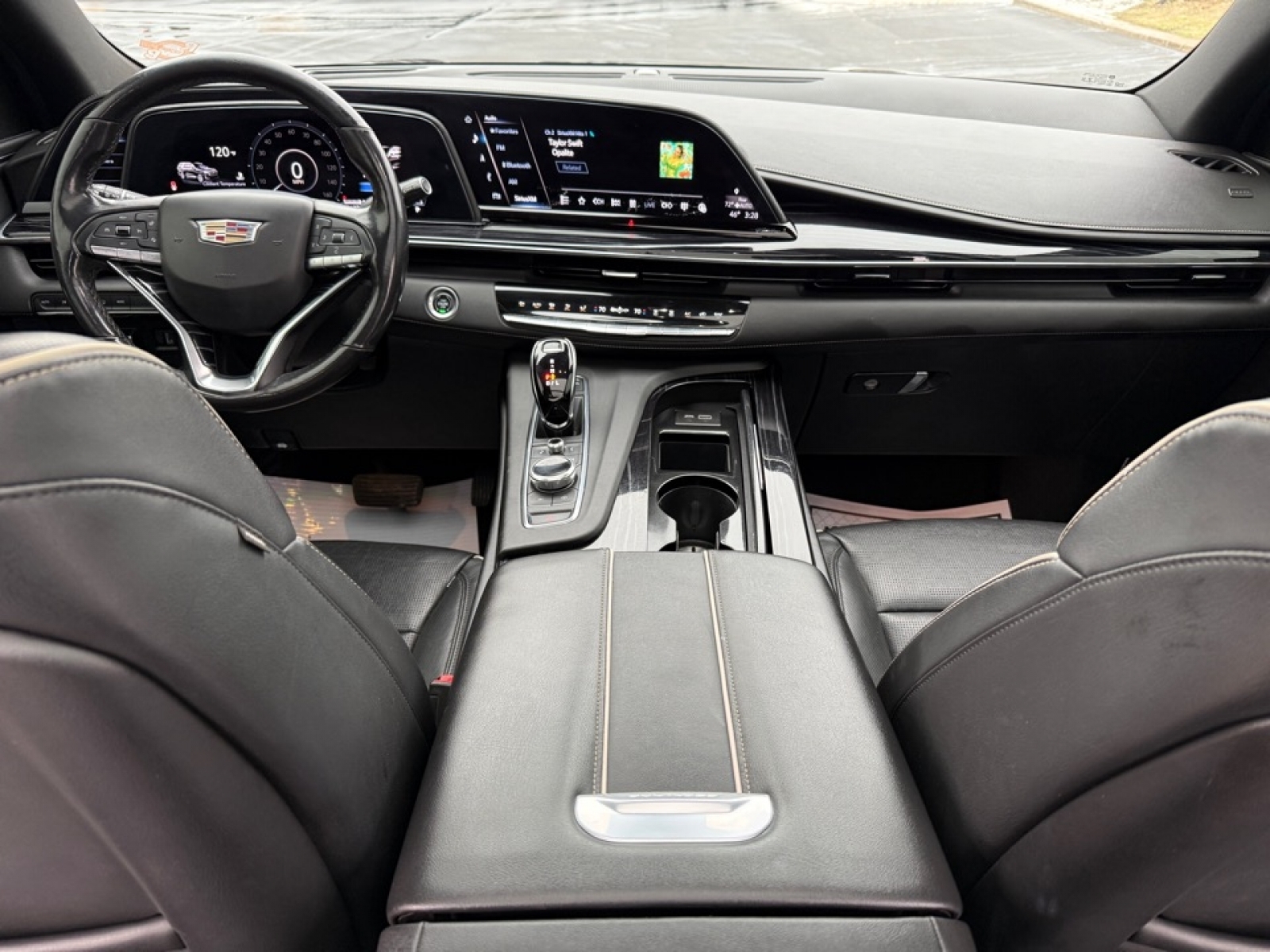 2021 Cadillac Escalade Sport, 39305, Photo