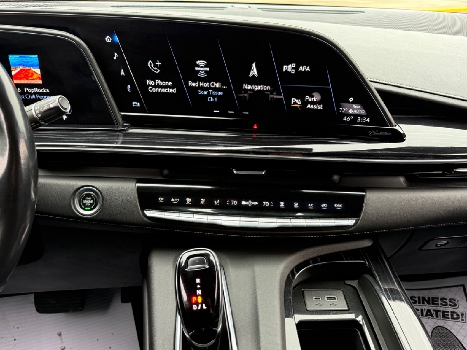 2021 Cadillac Escalade Sport, 39305, Photo