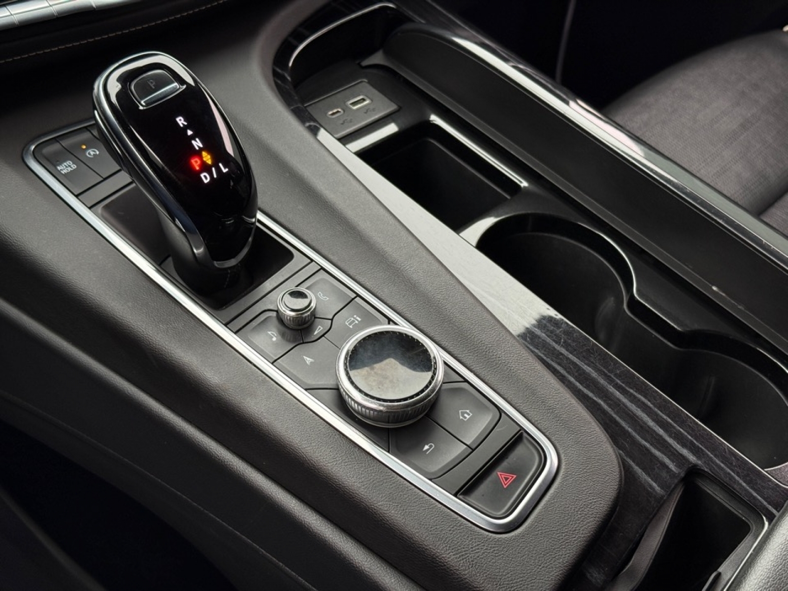 2021 Cadillac Escalade Sport, 39305, Photo