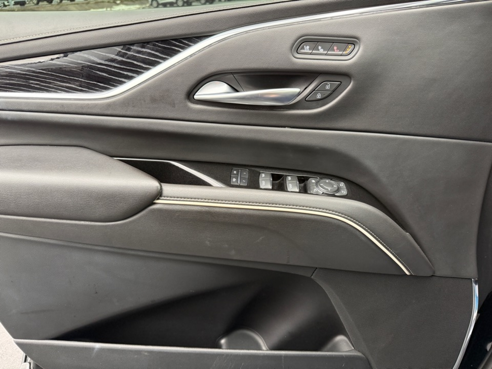 2021 Cadillac Escalade Sport, 39305, Photo