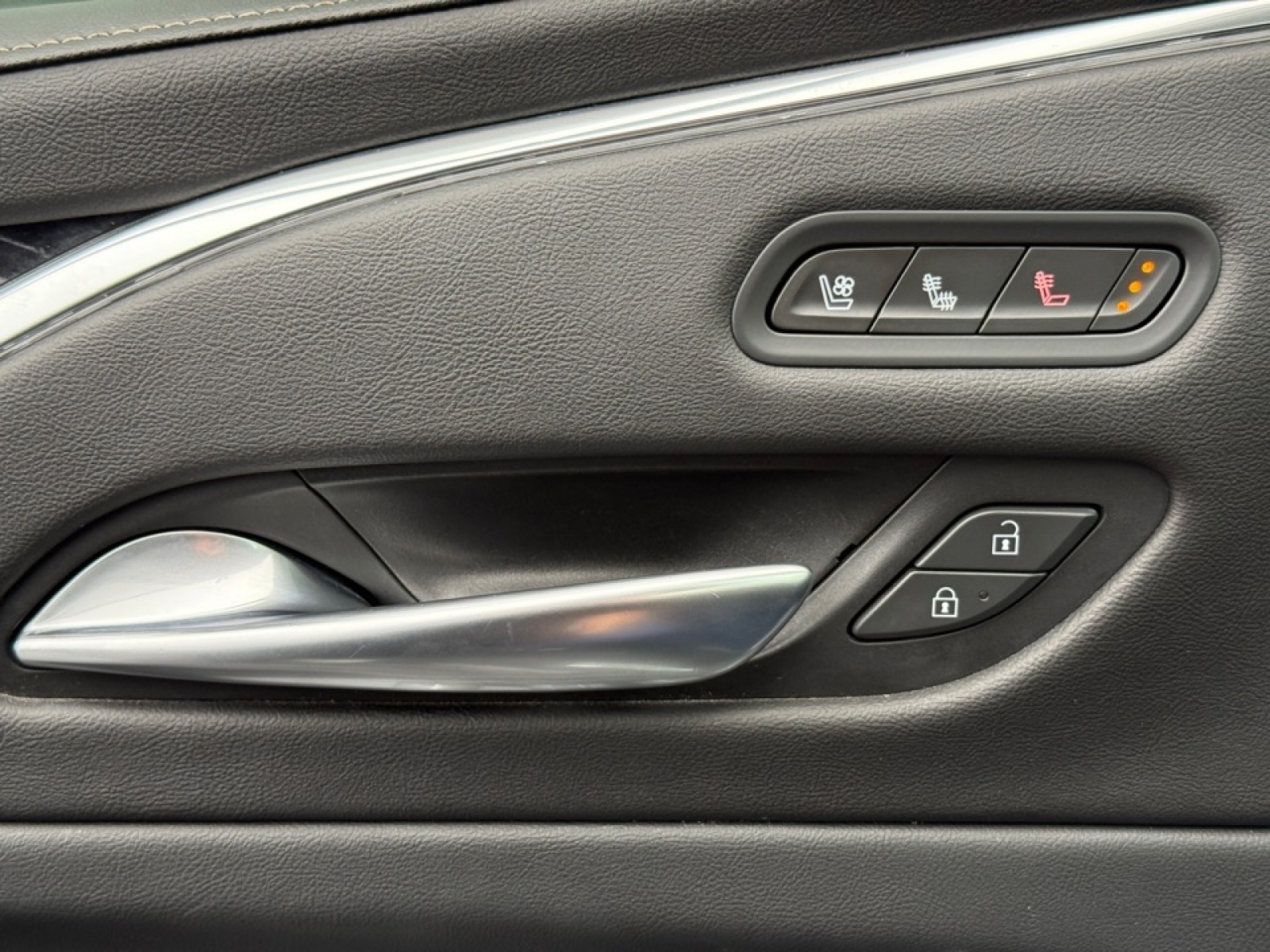 2021 Cadillac Escalade Sport, 39305, Photo