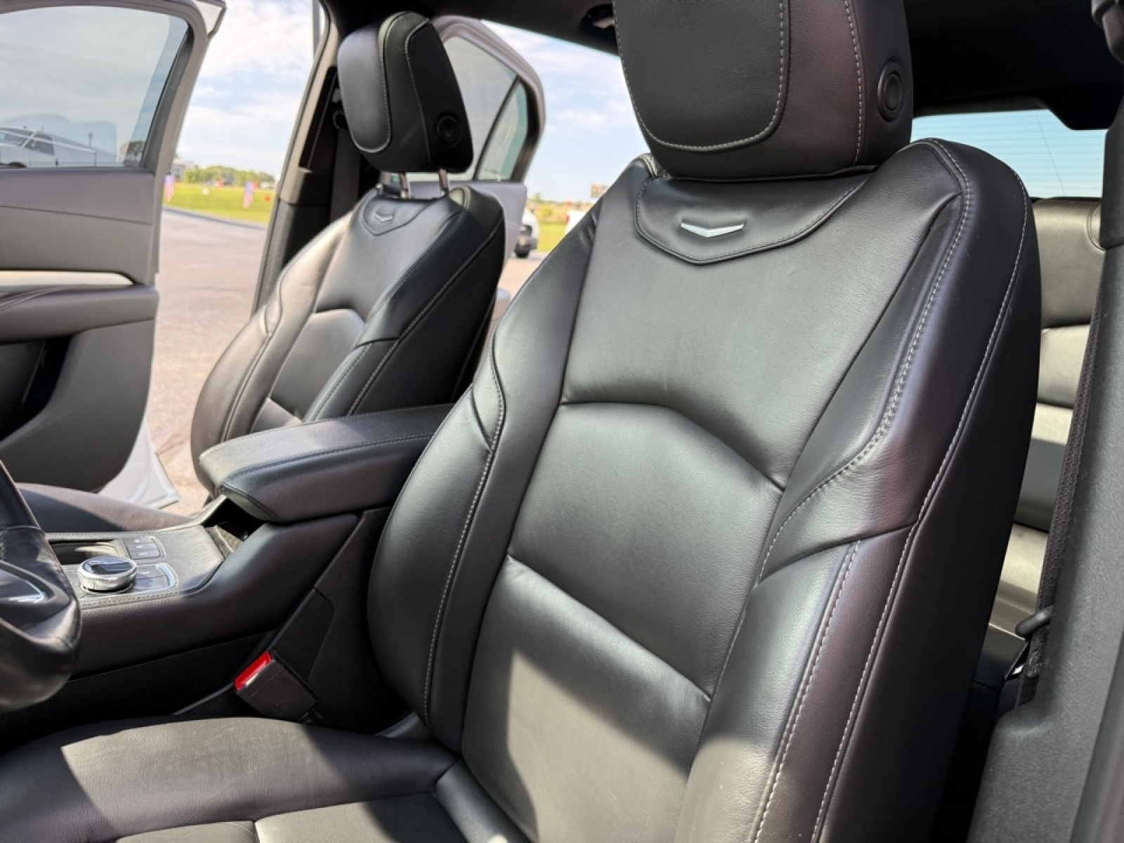 2021 Cadillac XT4 Premium Luxury photo 16