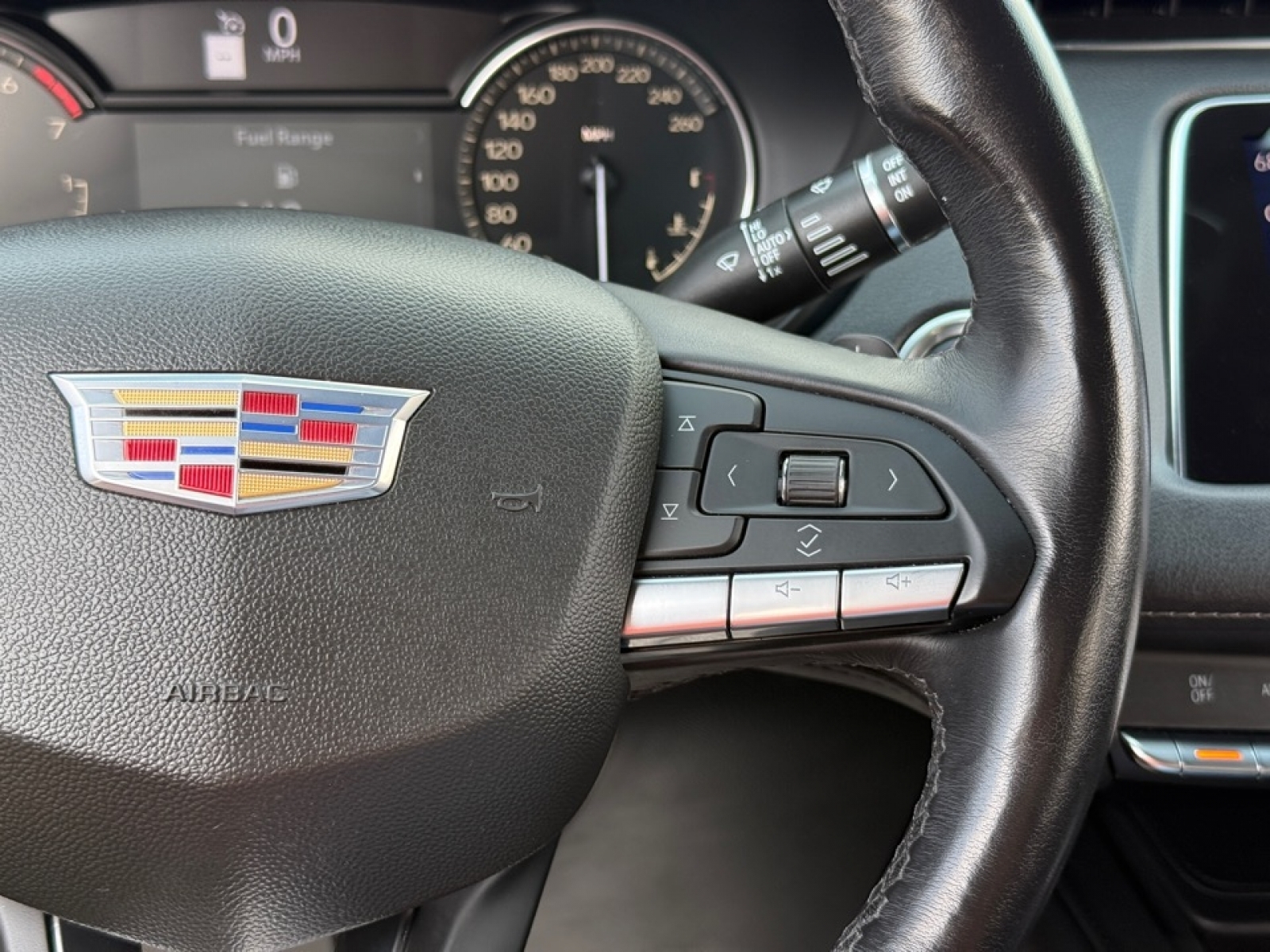 2021 Cadillac XT4 Premium Luxury photo 24