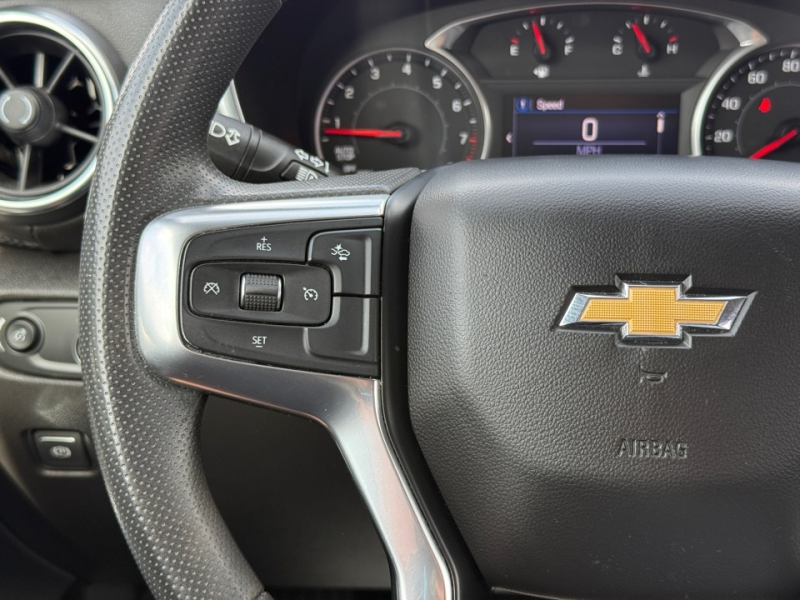 2021 Chevrolet Blazer FWD 2LT, 39676, Photo