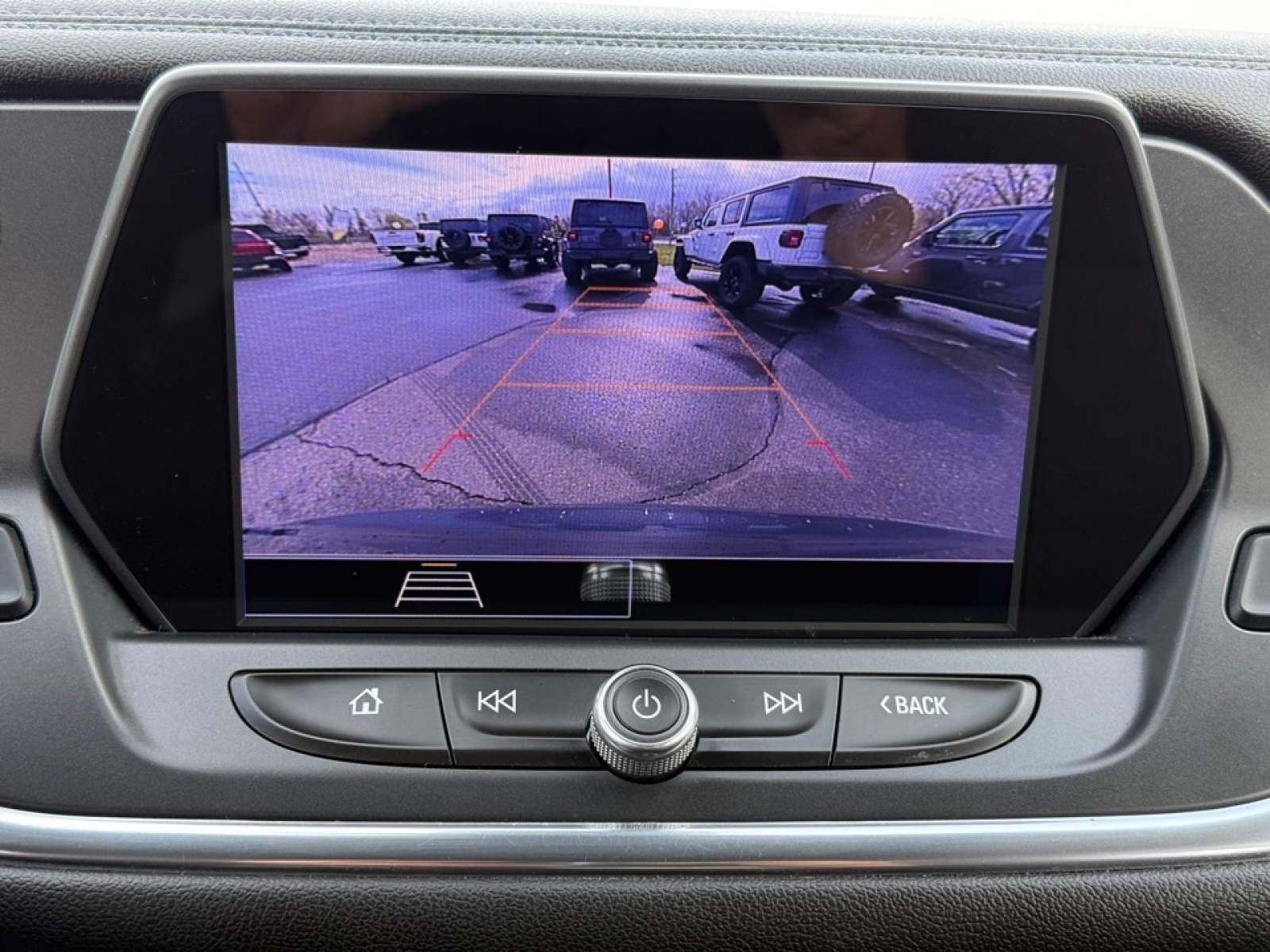 2021 Chevrolet Blazer FWD 2LT, 39676, Photo