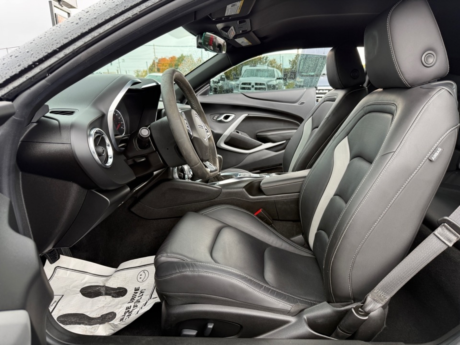 2021 Chevrolet Camaro RWD Coupe 2LT, 39091, Photo