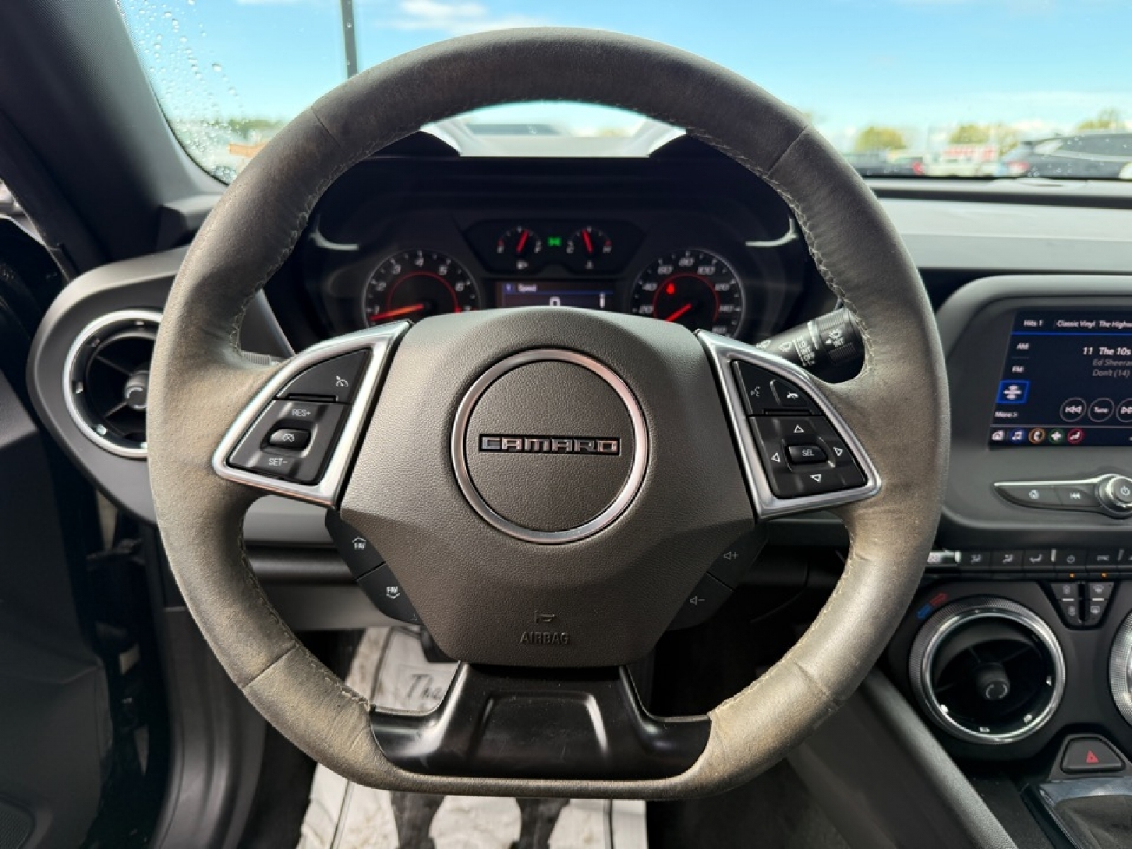 2021 Chevrolet Camaro RWD Coupe 2LT, 39091, Photo