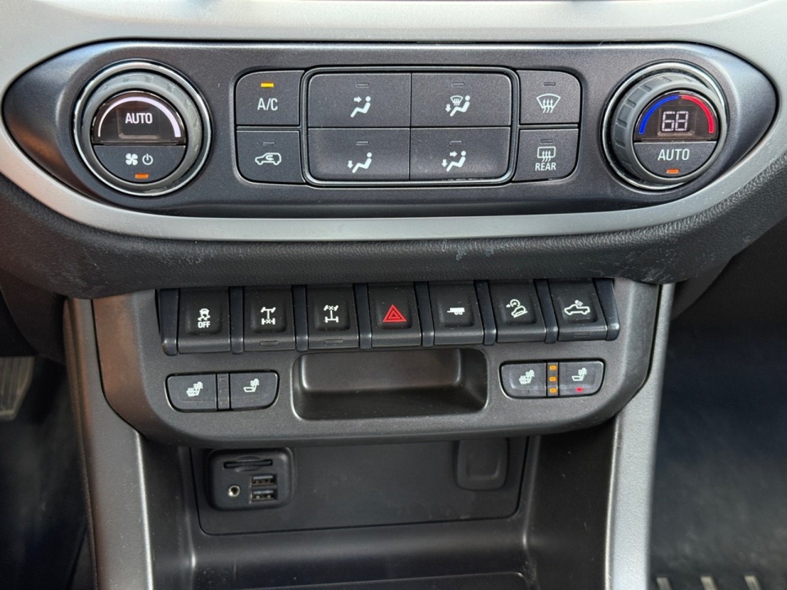 2021 Chevrolet Colorado ZR2 photo 29