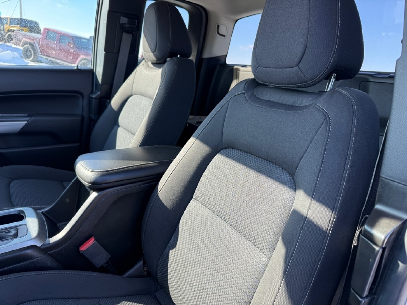 2021 Chevrolet Colorado 4WD Extended Cab Long Box LT, 39449, Photo