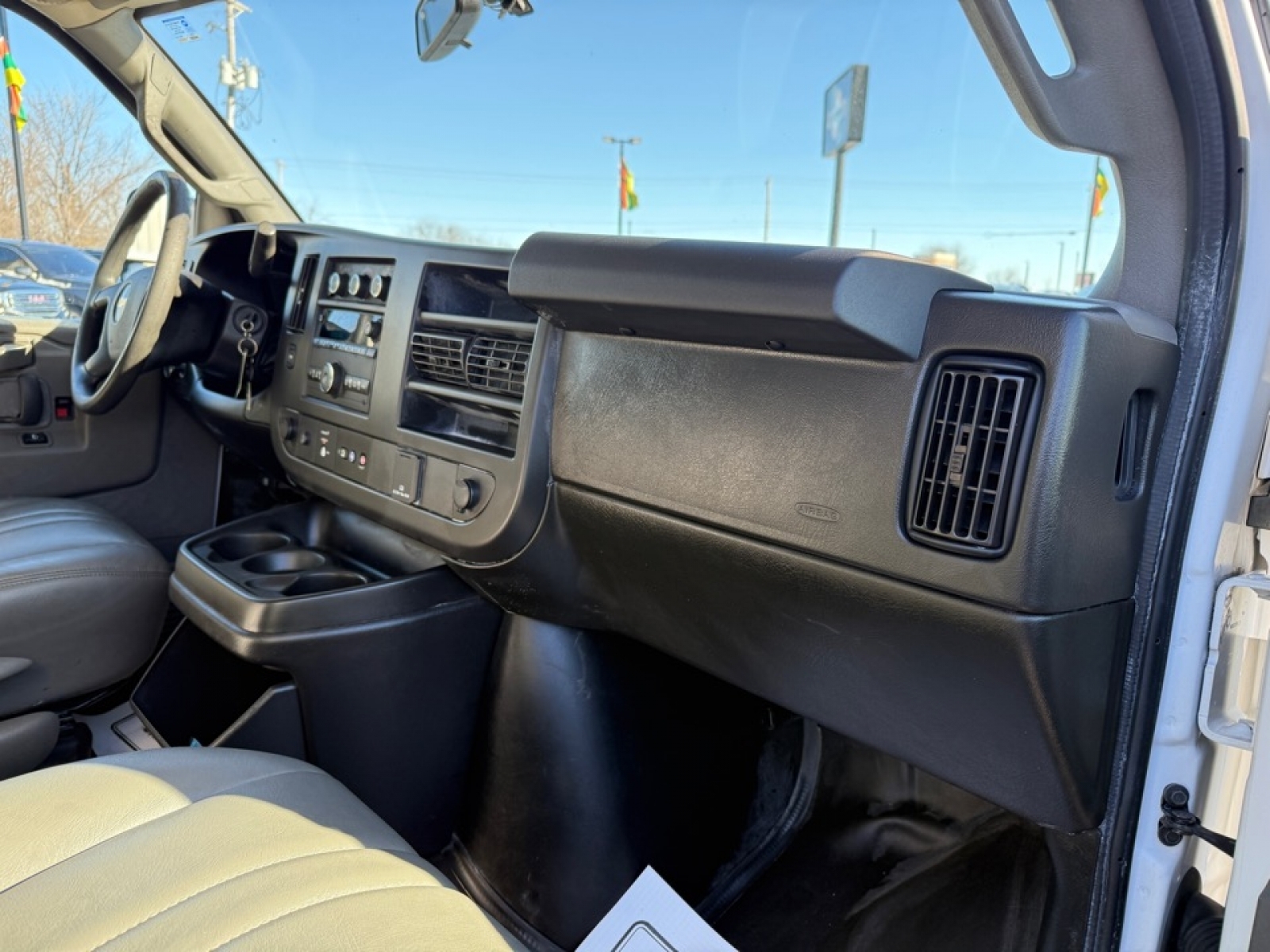 2021 Chevrolet Express Cargo RWD 2500 Regular Wheelbase WT, 39341, Photo