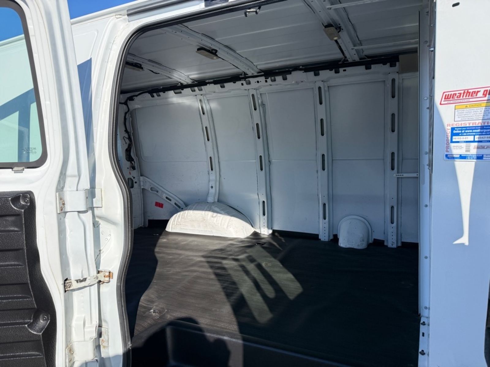 2021 Chevrolet Express Cargo RWD 2500 Regular Wheelbase WT, 39341, Photo