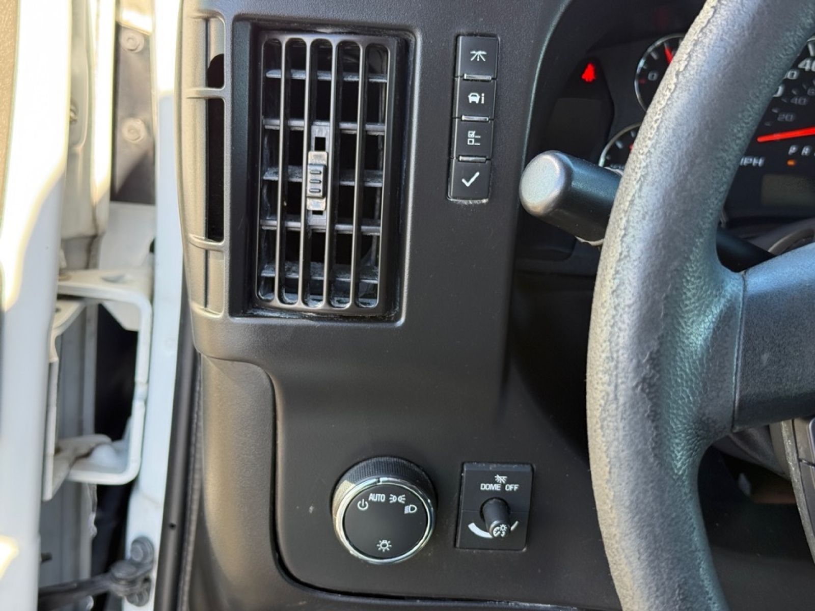 2021 Chevrolet Express Cargo RWD 2500 Regular Wheelbase WT, 39341, Photo