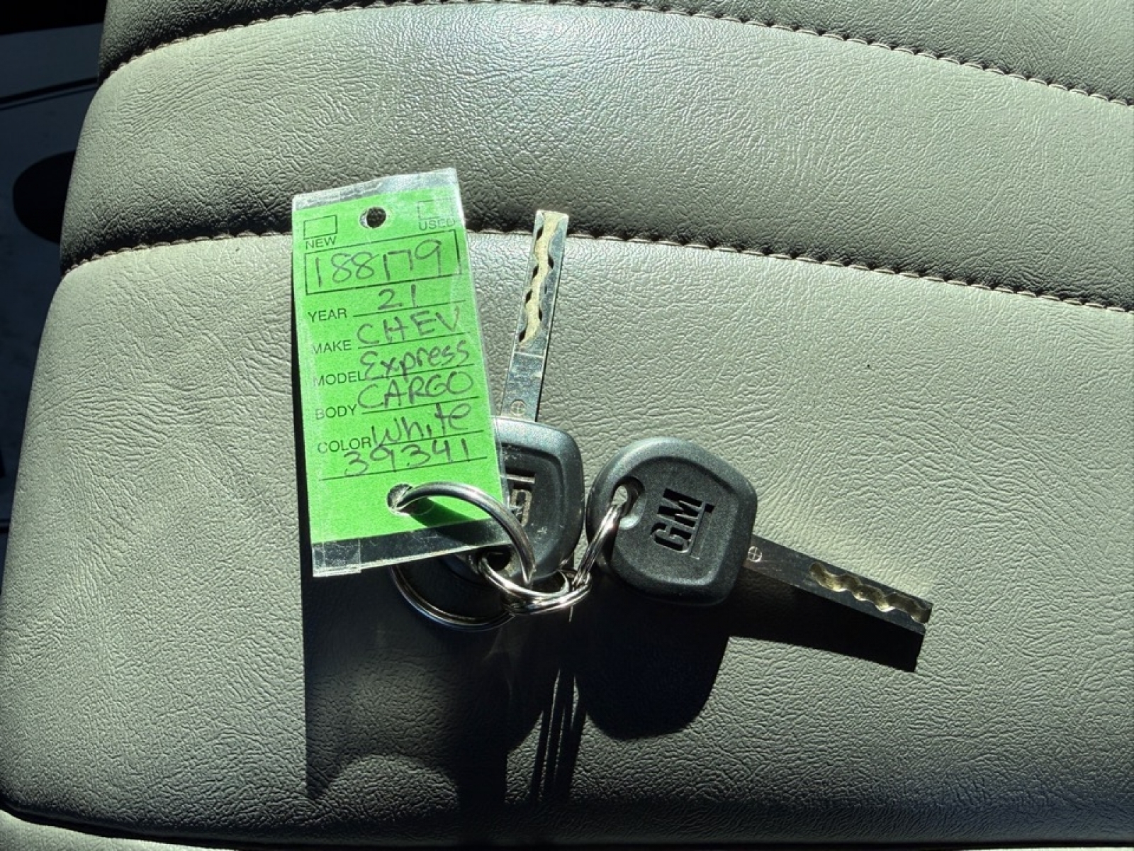 2021 Chevrolet Express Cargo RWD 2500 Regular Wheelbase WT, 39341, Photo