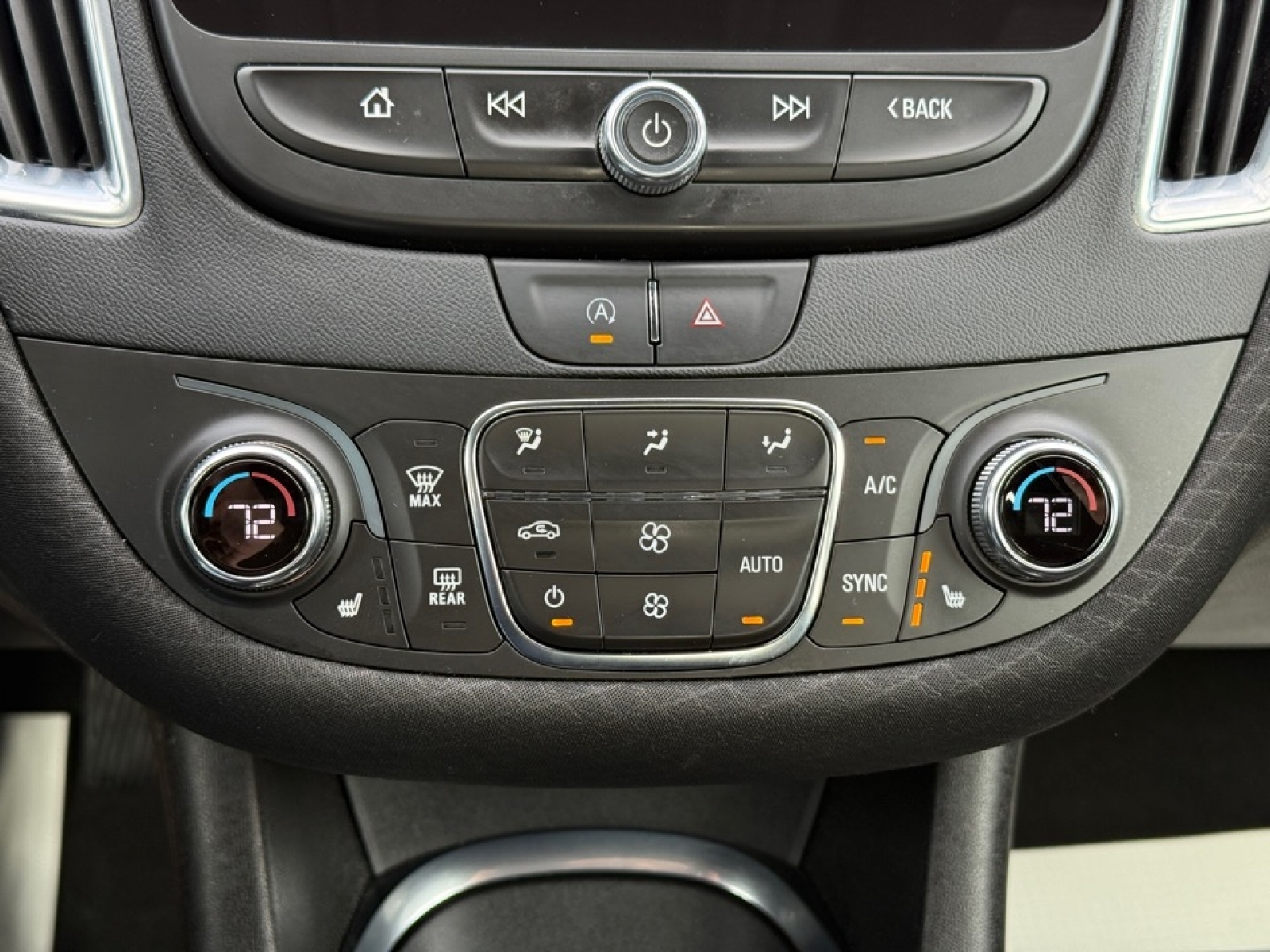 2021 Chevrolet Malibu LT, 39578, Photo