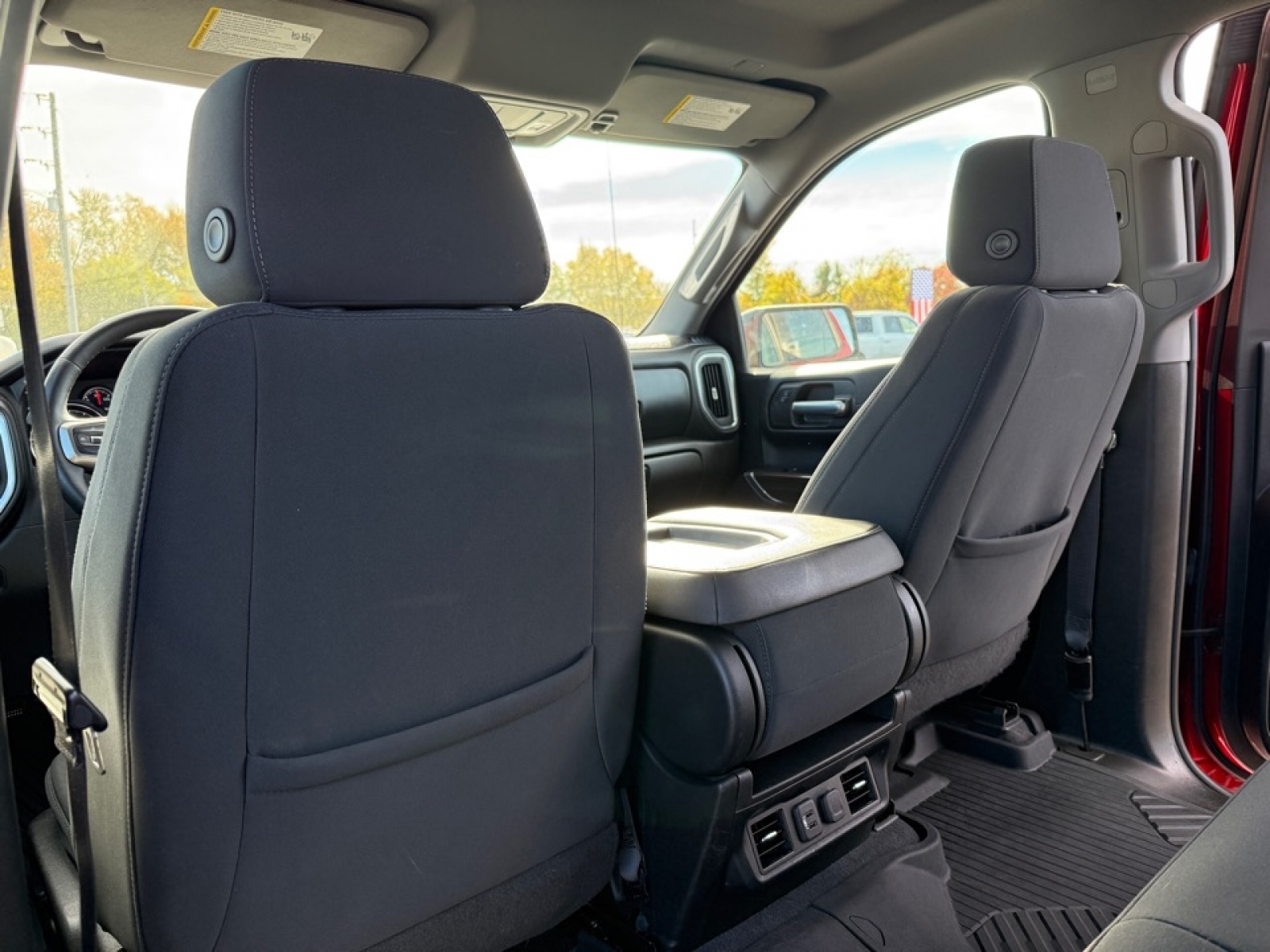 2021 Chevrolet Silverado 1500 4WD Crew Cab Short Bed RST, 39088, Photo